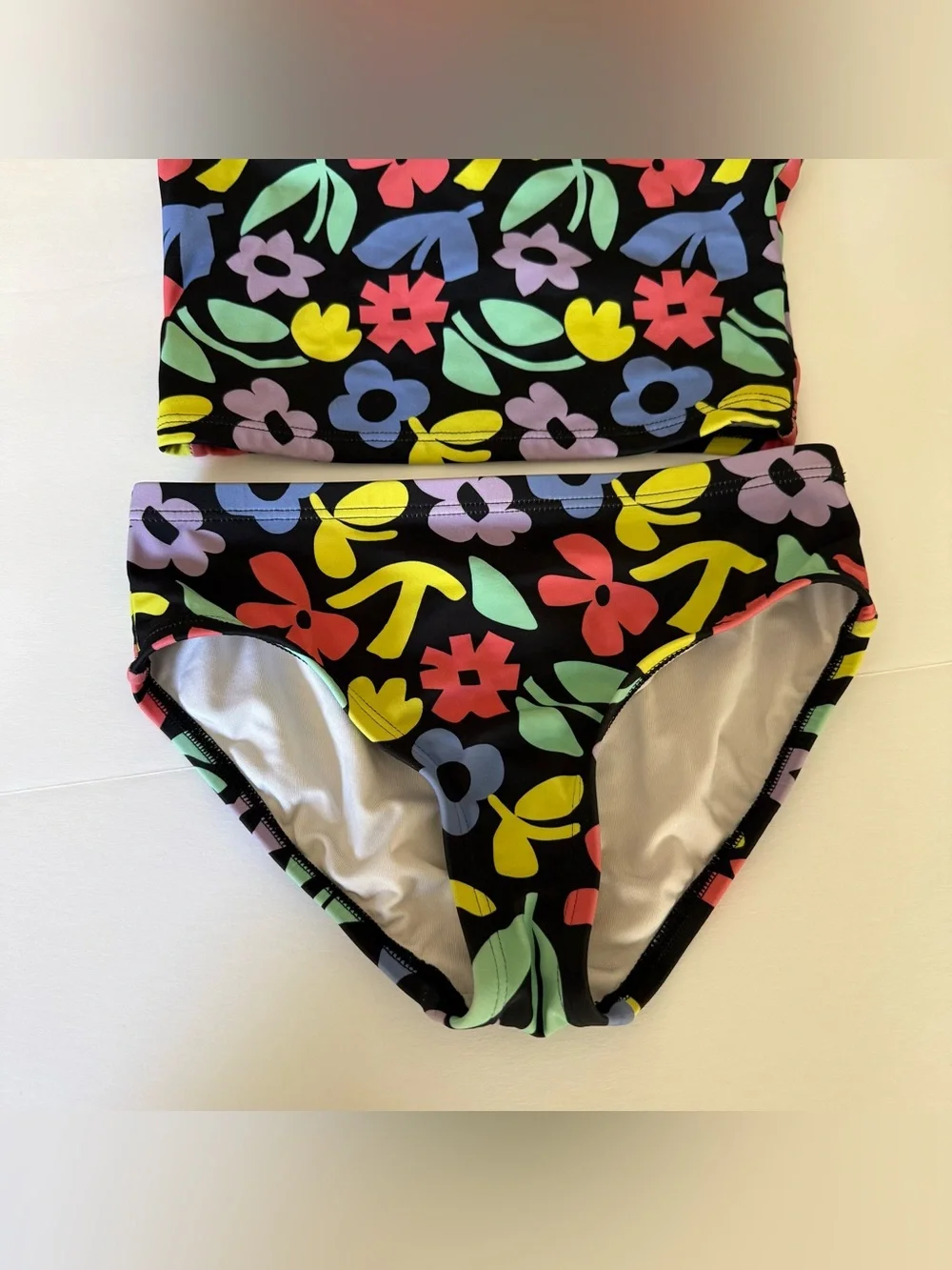 Hanna Andersson Two-Piece Swimsuit Color: Florals on Black, Size 8 / 130 CM